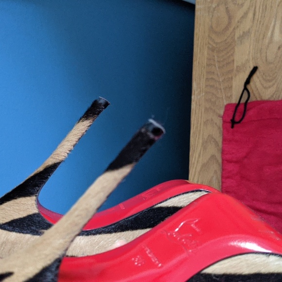 Christian Louboutin Faux Fur heels - Picture 3 of 4